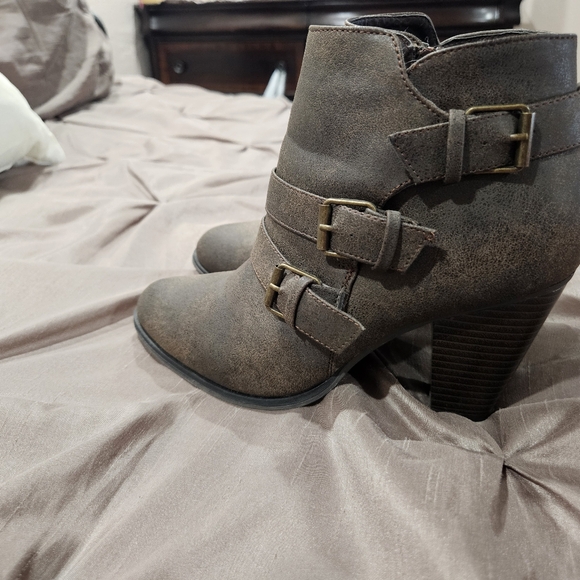Women's ankle boots Forever brand size 8 brownish leather distress color - Picture 6 of 7